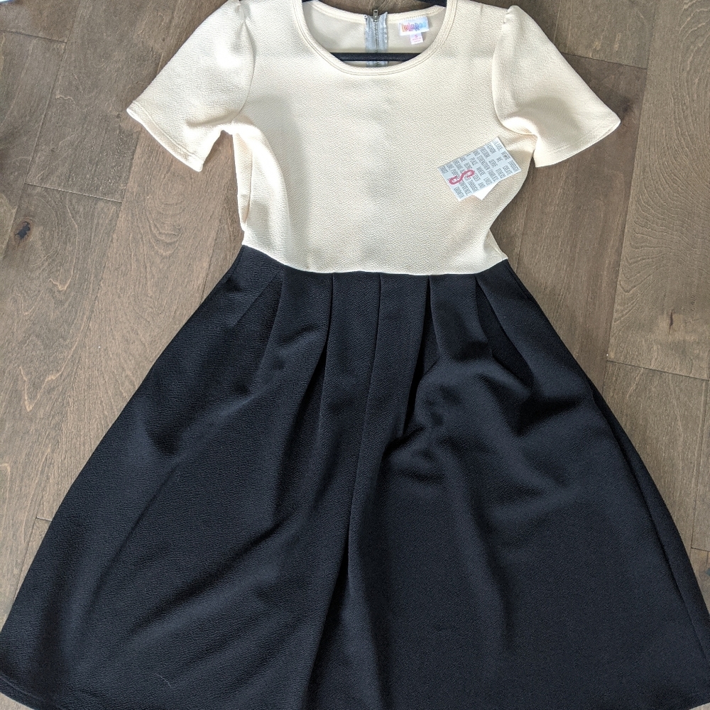 LuLaRoe Amelia Dress